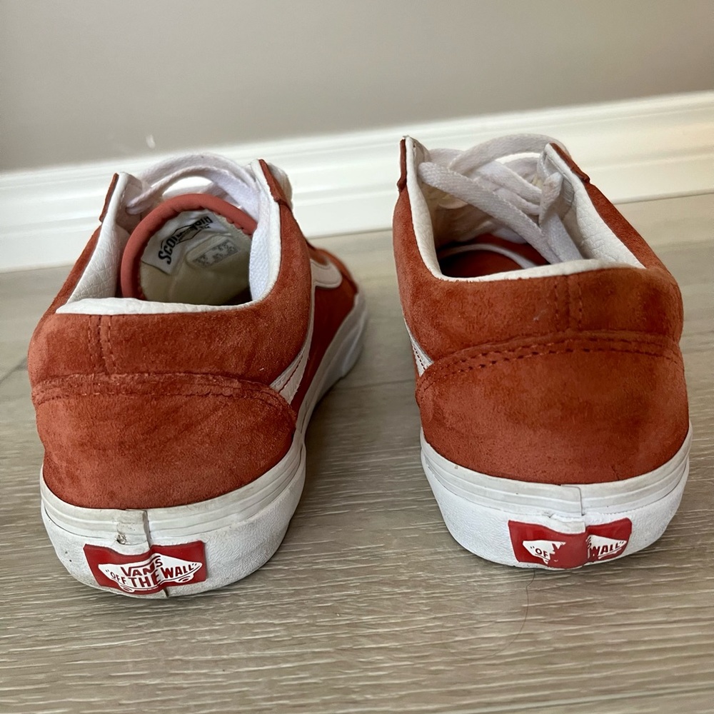 Vans - Picture 3 of 7